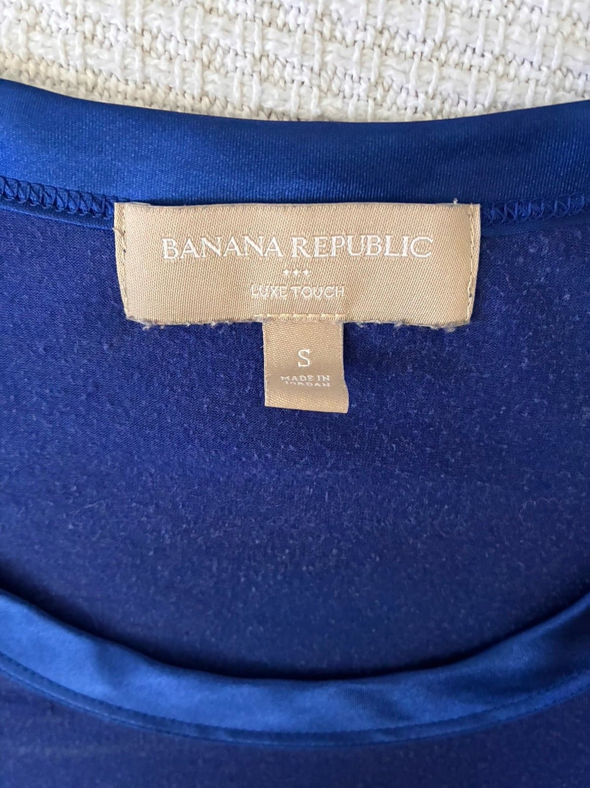 Banana Republic Blue Blouse Women’s Small Luxury Touch Short Sleeve Minimalist - Thumbnail 3