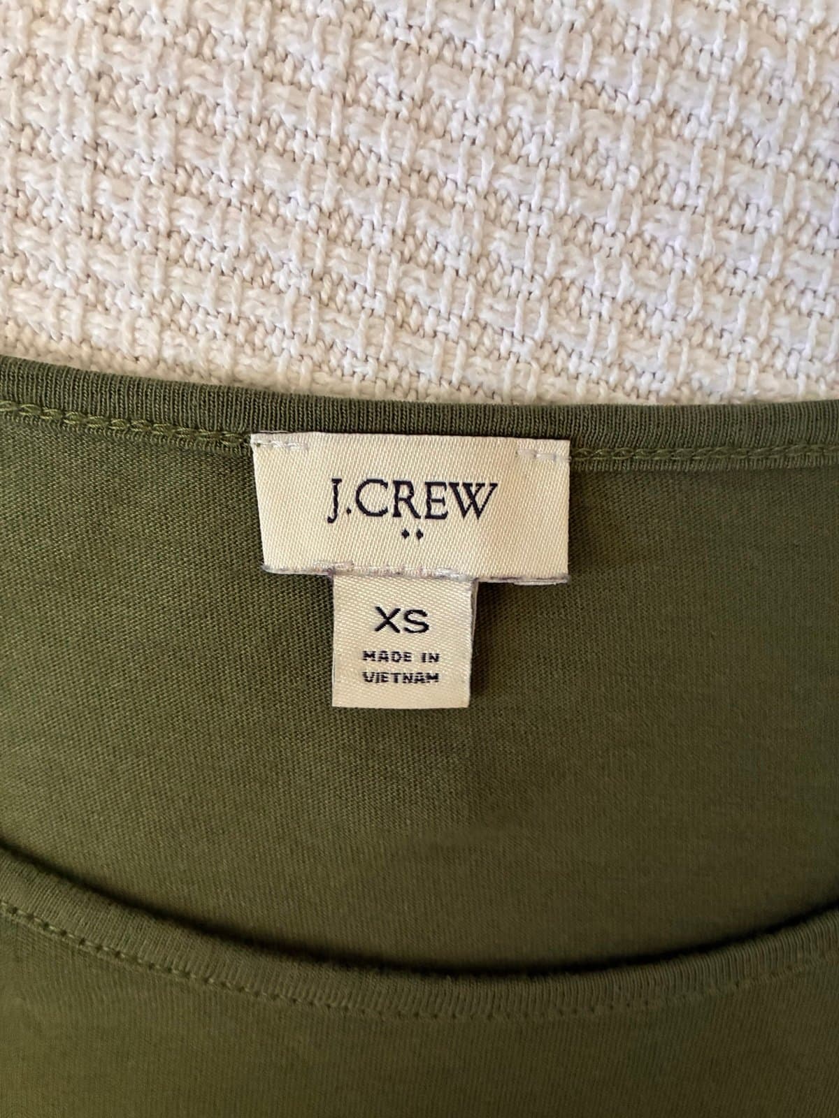 J.Crew Olive Green Eyelet Flutter Sleeve Top XS Boho Lace Trim Tee - Thumbnail 3