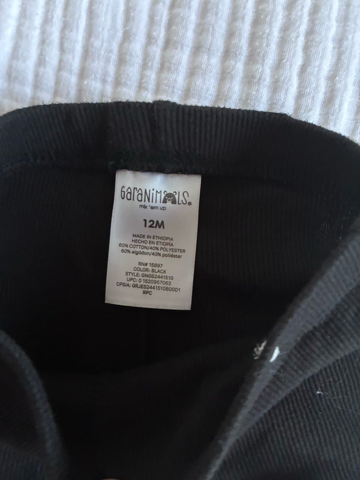 Garanimals 12M Black Ribbed Ruffle Shorts Baby Girl Soft Stretch - Thumbnail 2