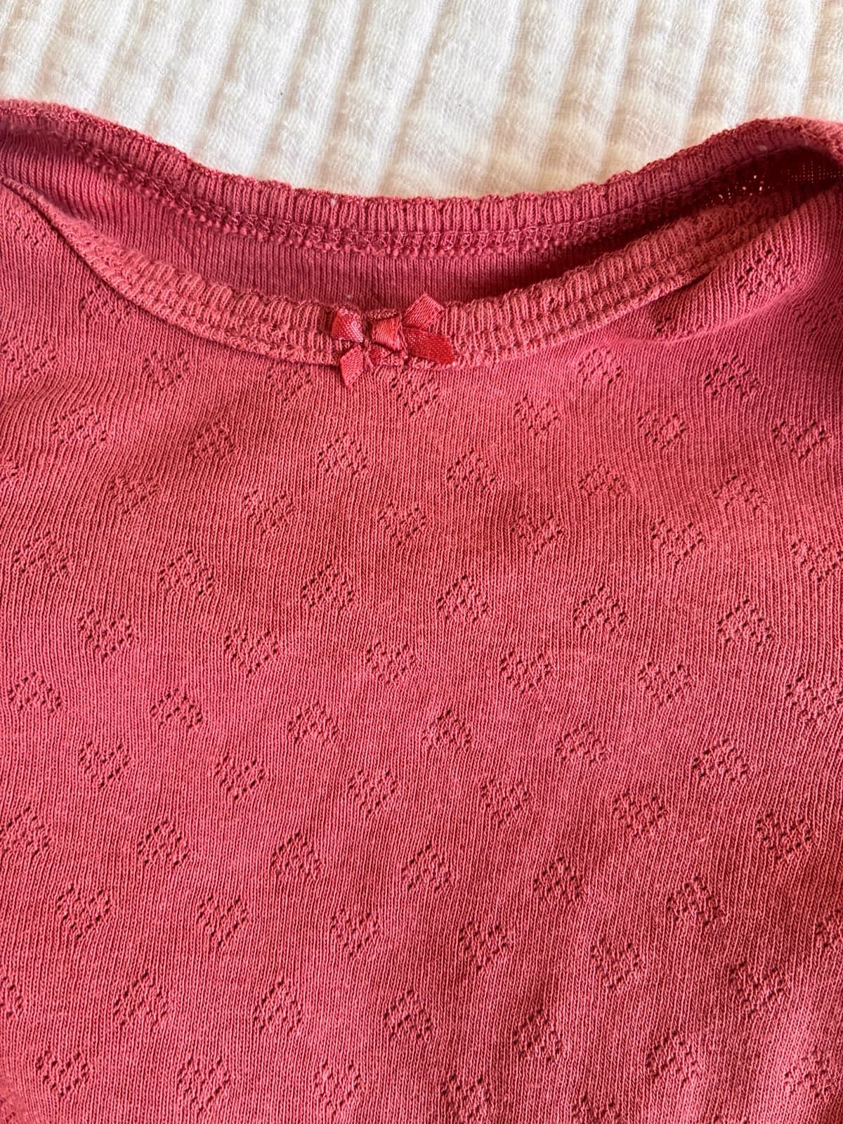 Carter’s 12M Pink Textured Long Sleeve Bodysuit Baby Girl One Piece - Thumbnail 3