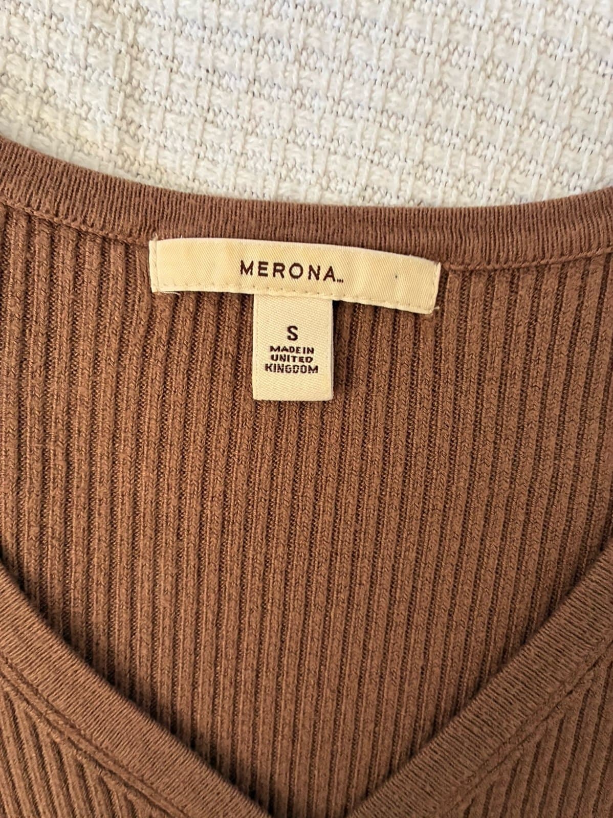 Merona Ribbed Brown Henley Tank Top Size Small Button Front Fitted Stretch Basic - Thumbnail 3