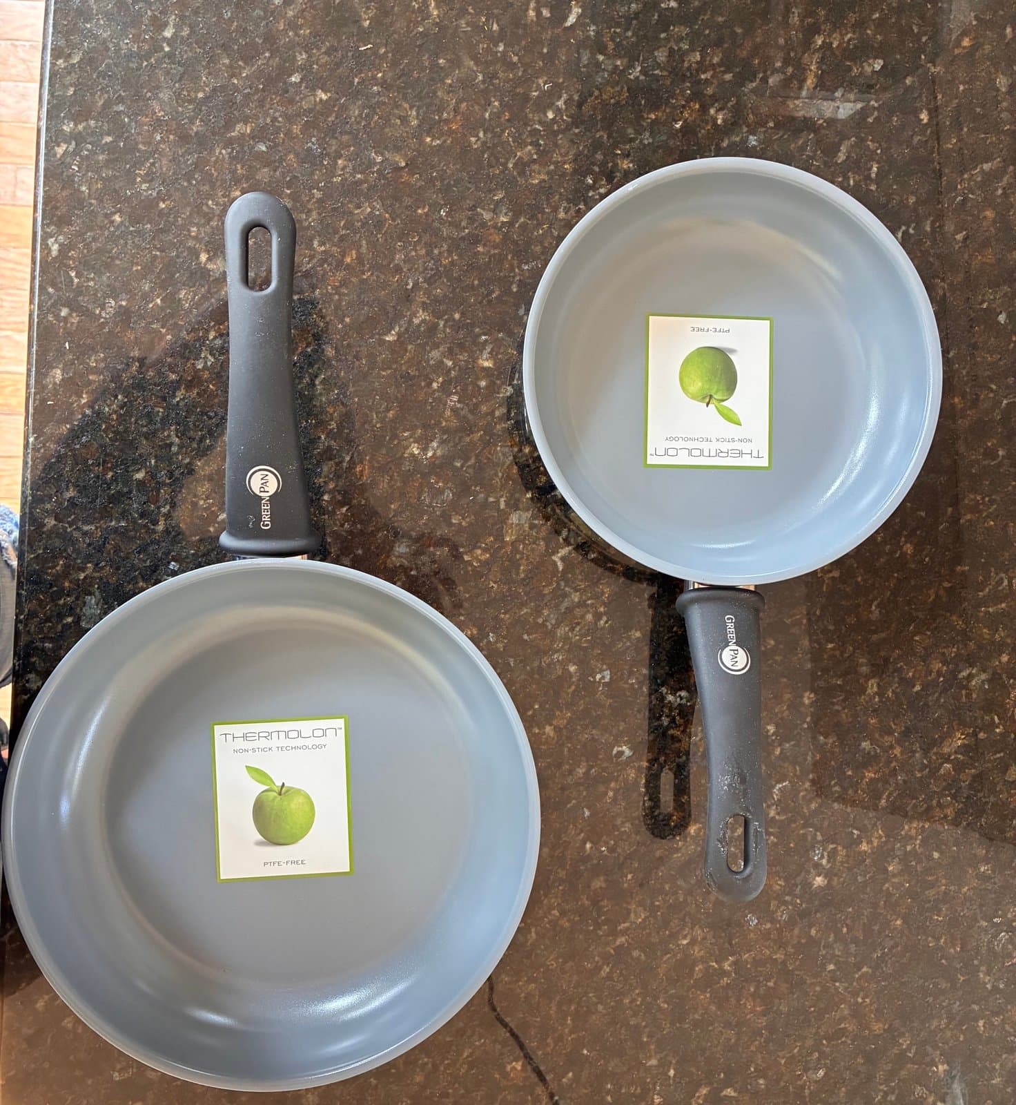 GreenPan Dover 6pc Cookware Set NEW IN BOX - Thumbnail 2