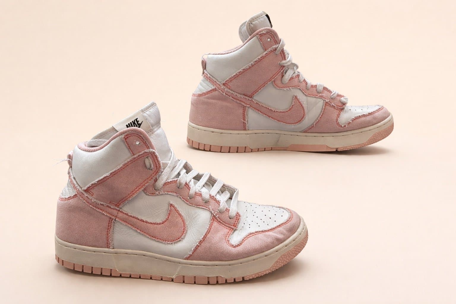 Women’s Nike Dunk High 1985 “Arctic Orange” Sneakers – Size 10 (DV1143-800) - Thumbnail 2
