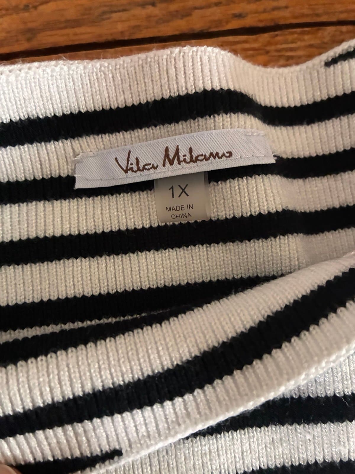 Vila Milano Black White Striped Knit Sweater Women’s 1X Gold Button Shoulder - Thumbnail 2