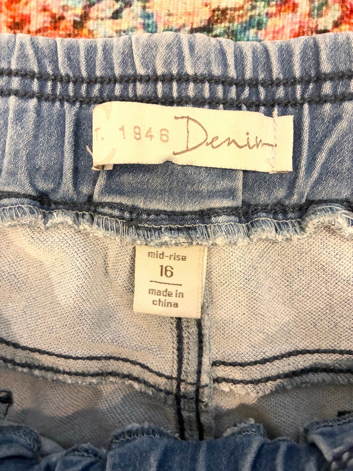 Est.1946 Denim Mid-Rise Jogger Jeans Women’s Size 16 Elastic Waist Light Wash - Thumbnail 3