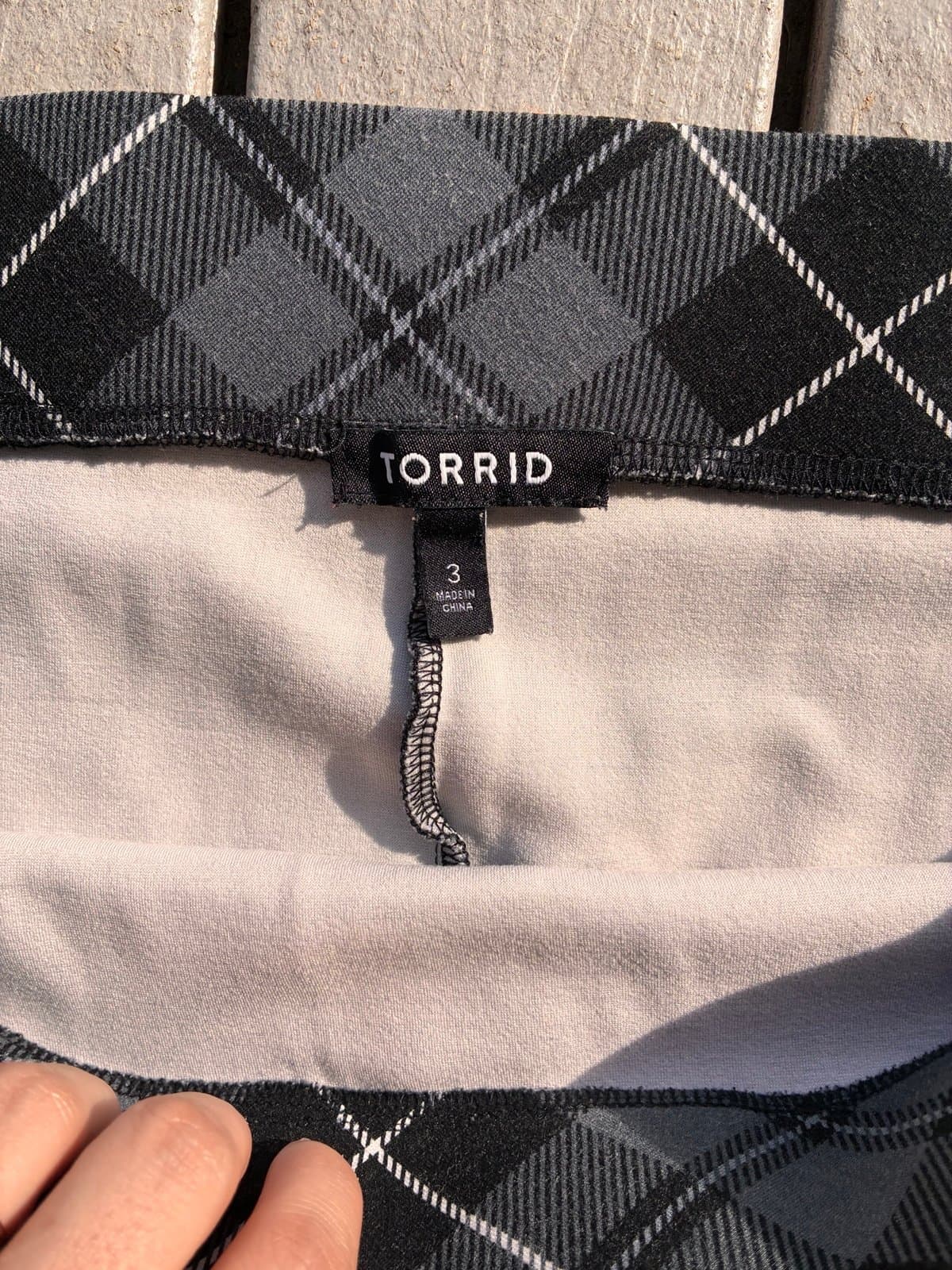 LOT OF 2 Torrid Size 3 Pencil Skirts | Plaid Skirt, Black Skirt Plus Size 3X - Thumbnail 2