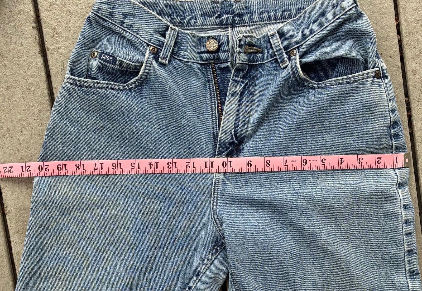 Vintage Lee 901 High Rise Mom Jeans Womens 27x29 Tapered Leg Light Wash USA - Thumbnail 5