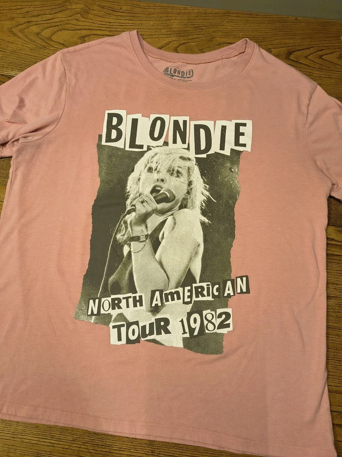 Blondie Shirt Women's Pink Band Merchandise 1982 Tour Reprint Music Retro Sz Med - Thumbnail 2