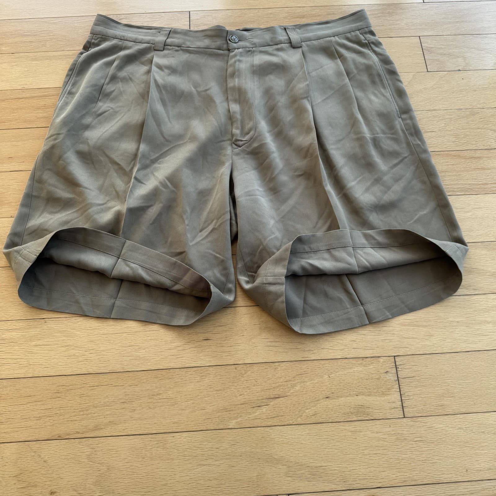 Tommy Bahama Silk Pleated Chino Shorts Beige 10" Mens Golf Casual - Thumbnail 7