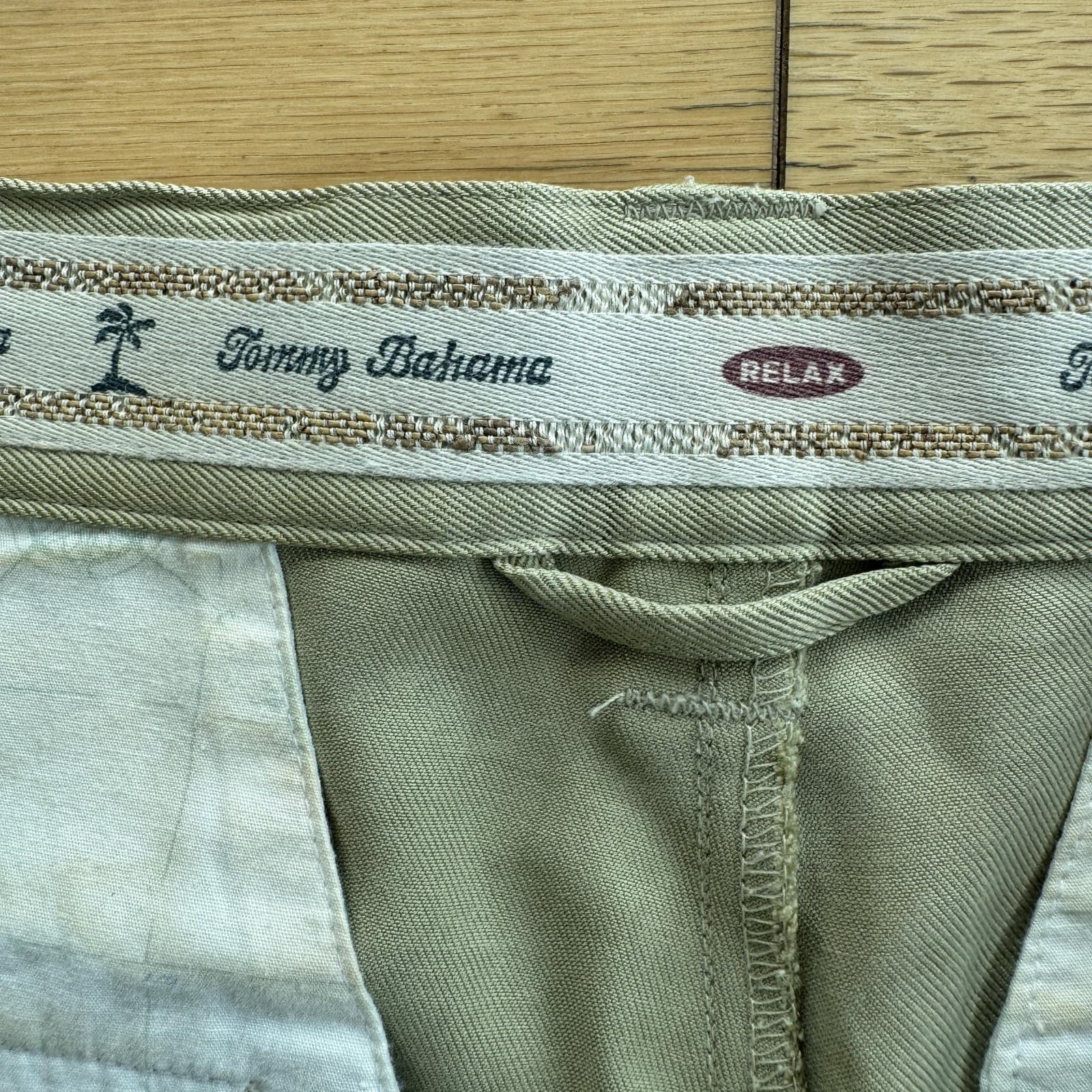 Tommy Bahama Silk Pleated Chino Shorts Beige Tan 10" Mens Golf Resort - Thumbnail 6