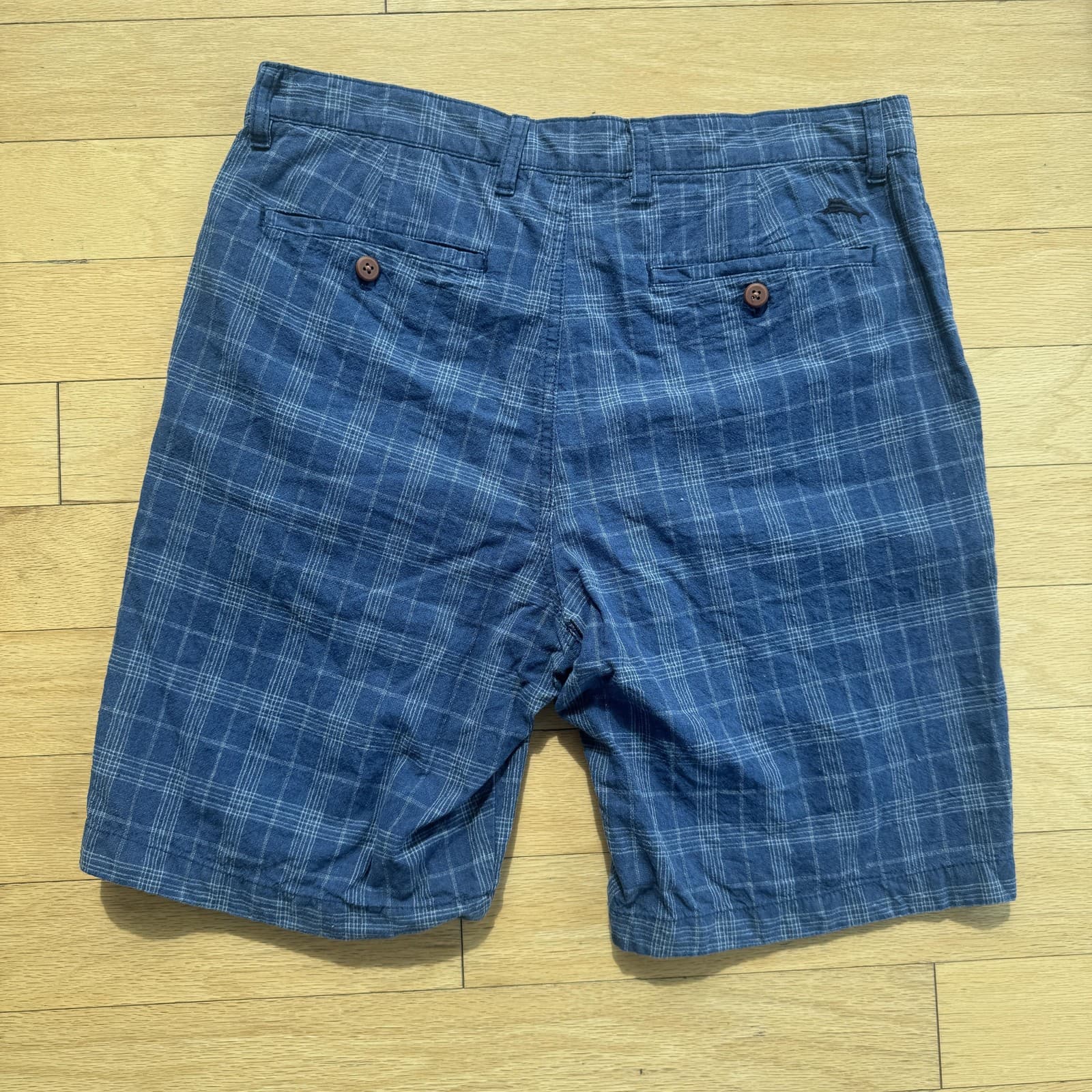 Tommy Bahama Men's 10" Linen Cotton Plaid Chino Shorts - Blue Beach Casual - Thumbnail 2