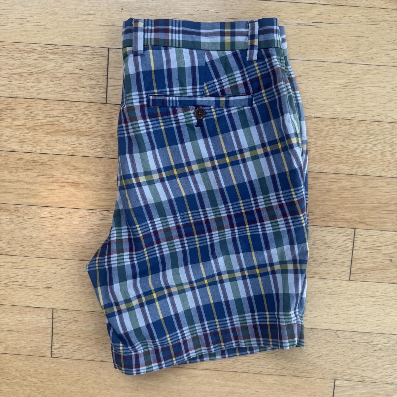 Brooks Brothers Men's 33" Multicolor Plaid Cotton Bermuda Shorts - Thumbnail 18