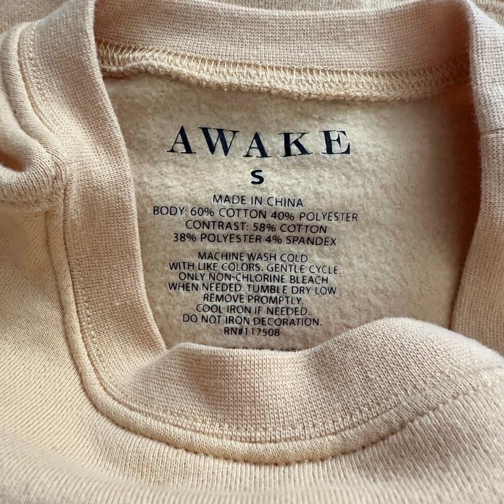 Awake Love is Fearless Crop Sweatshirt Size S - Thumbnail 3