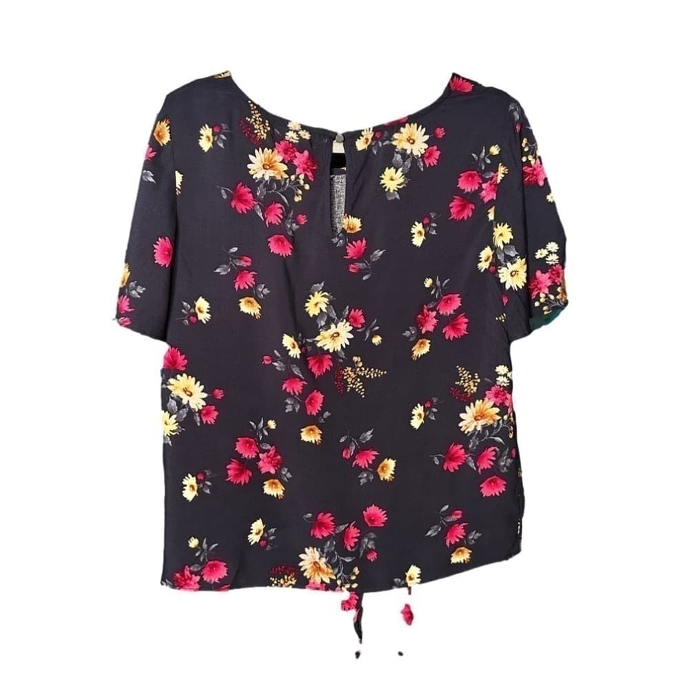SOCIALITE Medium Flutter Sleeve Navy Floral Print Front Tie Blouse - Thumbnail 2