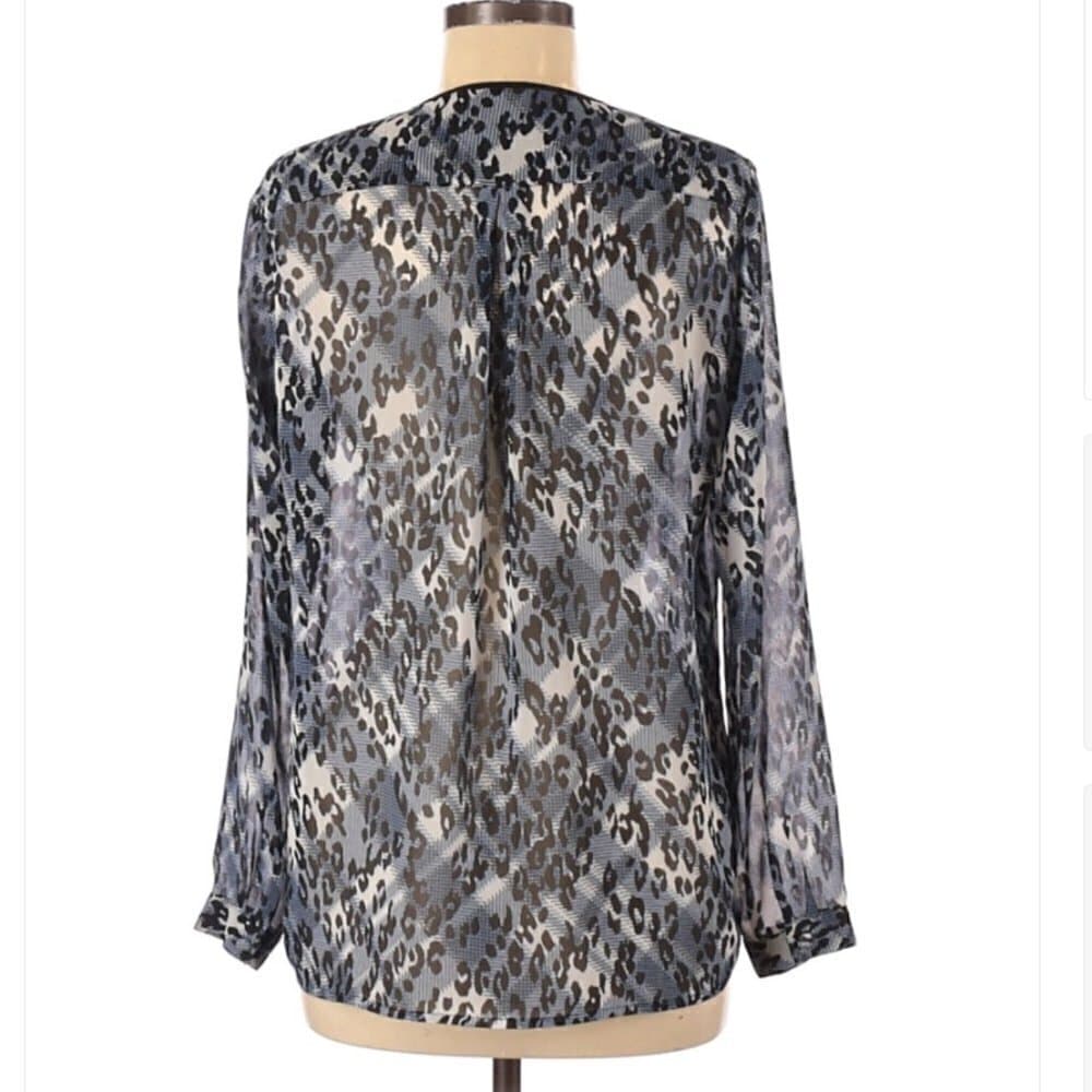 CABI Long Sleeve Sheer Blue & White Animal Print Blouse Size XS - Thumbnail 2