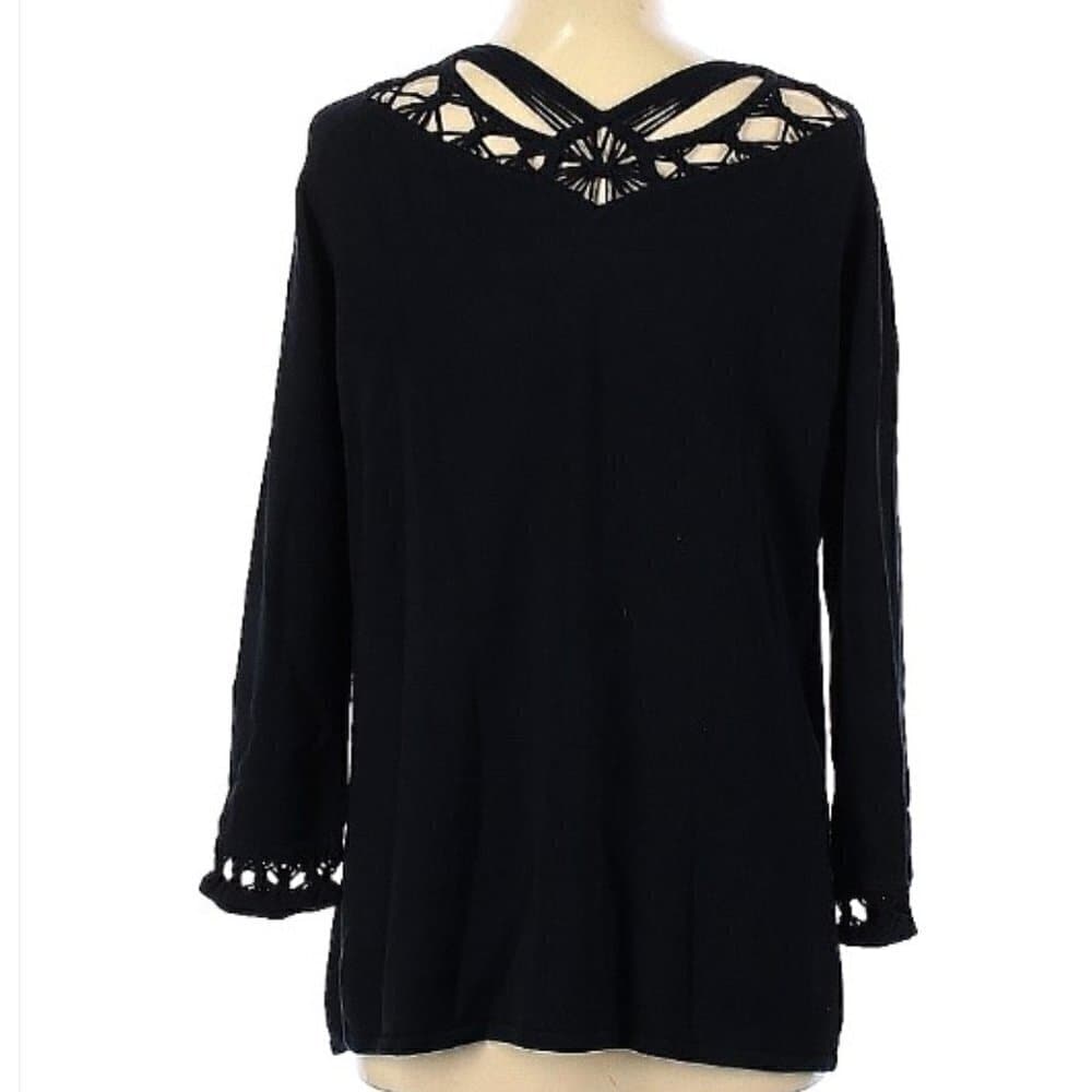 BLOOMINGDALE'S Long Sleeve Black Knit Top Size L - Thumbnail 2