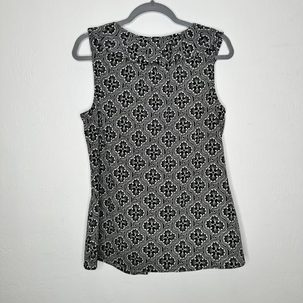 Banana Republic Black & White Ruffle Bow Collar Sleeveless Top Size L - Thumbnail 3