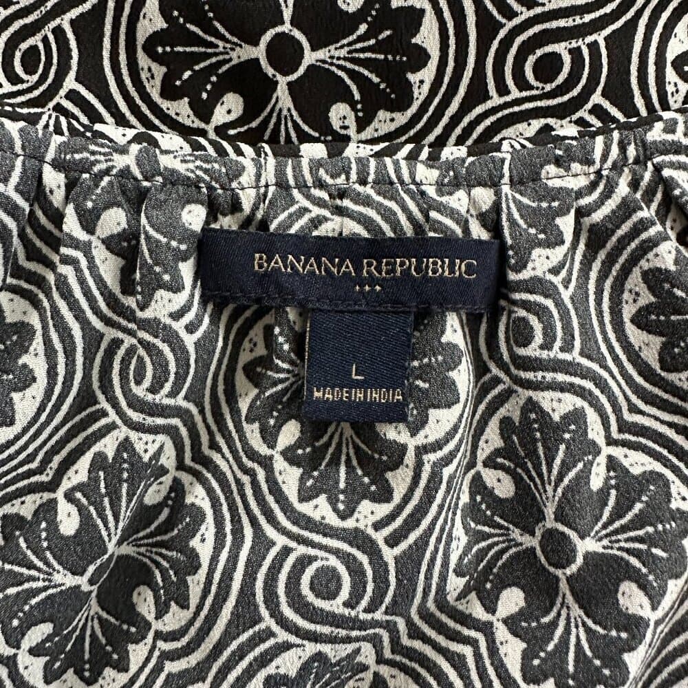 Banana Republic Black & White Ruffle Bow Collar Sleeveless Top Size L - Thumbnail 4