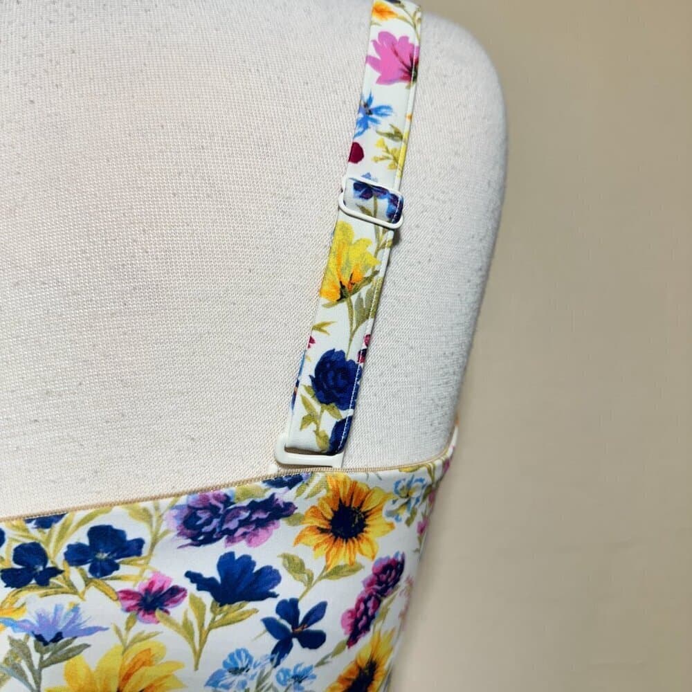 Old Navy Wildflowers Floral Printed Bandeau Swim Top Removable Straps NWOT - Thumbnail 6