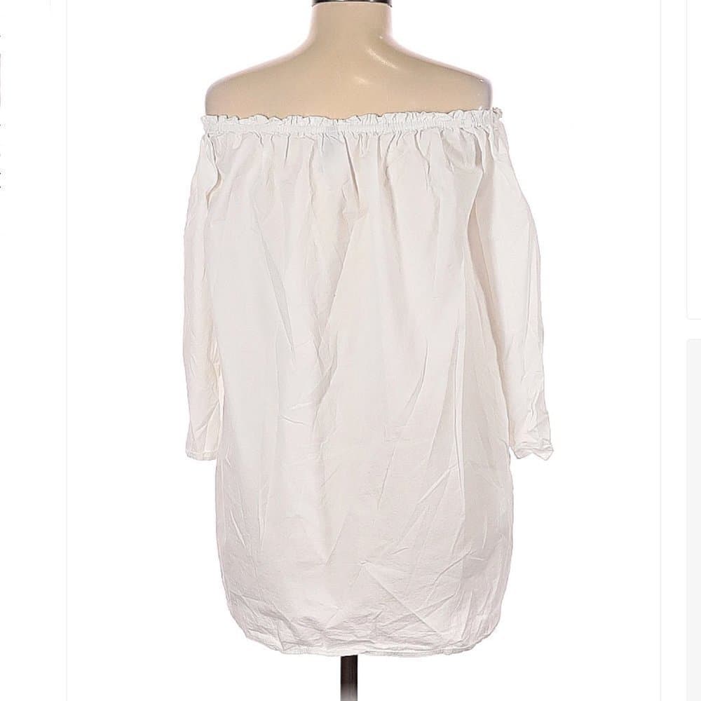 TRAFALUC by Zara Long Sleeve Off Shoulder White Blouse Size M - Thumbnail 2
