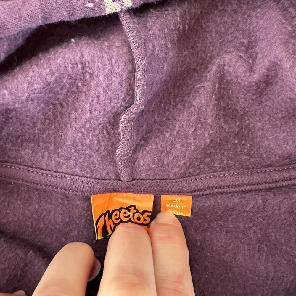 Cheetos Dangerously Cheesy Long Sleeve Tie-Dye Hoodie Size L - Thumbnail 5