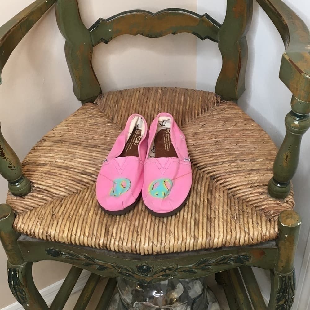 𝅺TOMS Pink Peace Canvas Flats Size 5 - Thumbnail 2