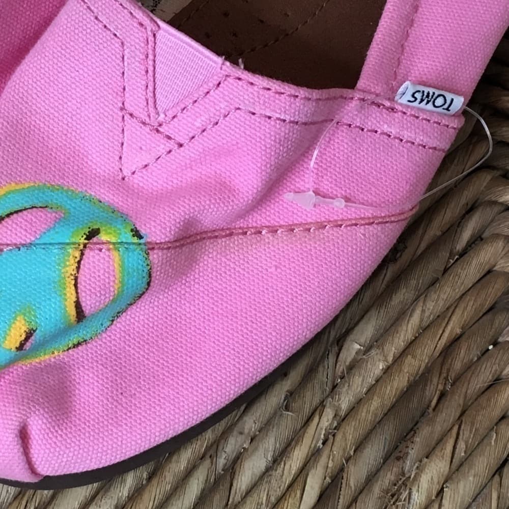 𝅺TOMS Pink Peace Canvas Flats Size 5 - Thumbnail 6