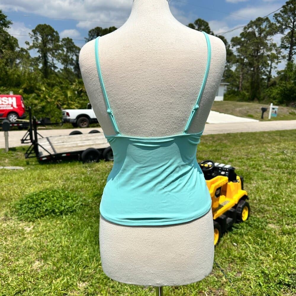 Old Navy V-Neck Ruffle-Trimmed Tankini Swim Top NWOT - Thumbnail 5