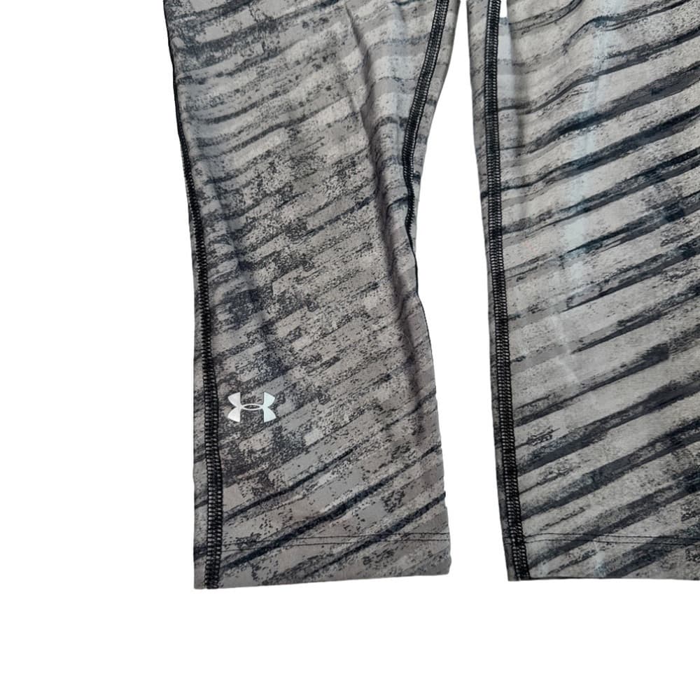 UNDER Armour Gray & Black Compression Crop Leggings Size S - Thumbnail 2