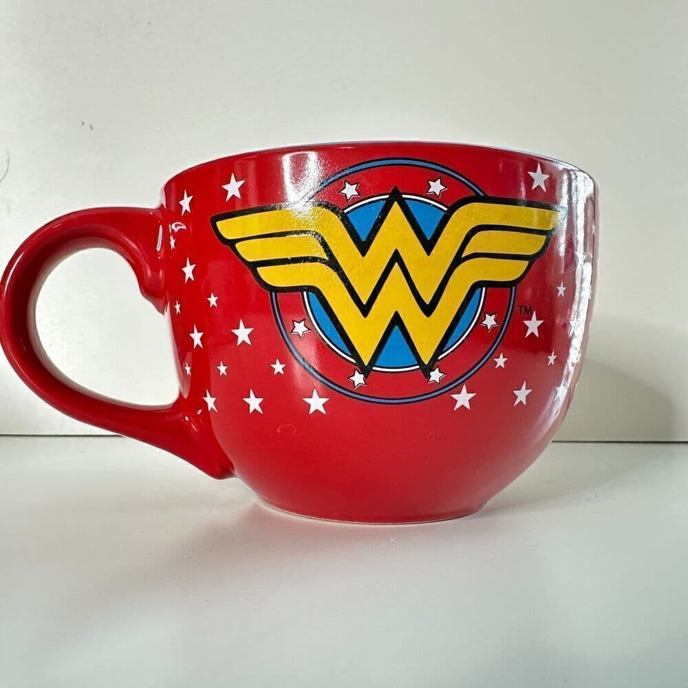 DC Comics Wonder Woman 24 Oz Ceramic Coffee Tea Mug Soup Bowl Large Collectible - Thumbnail 2