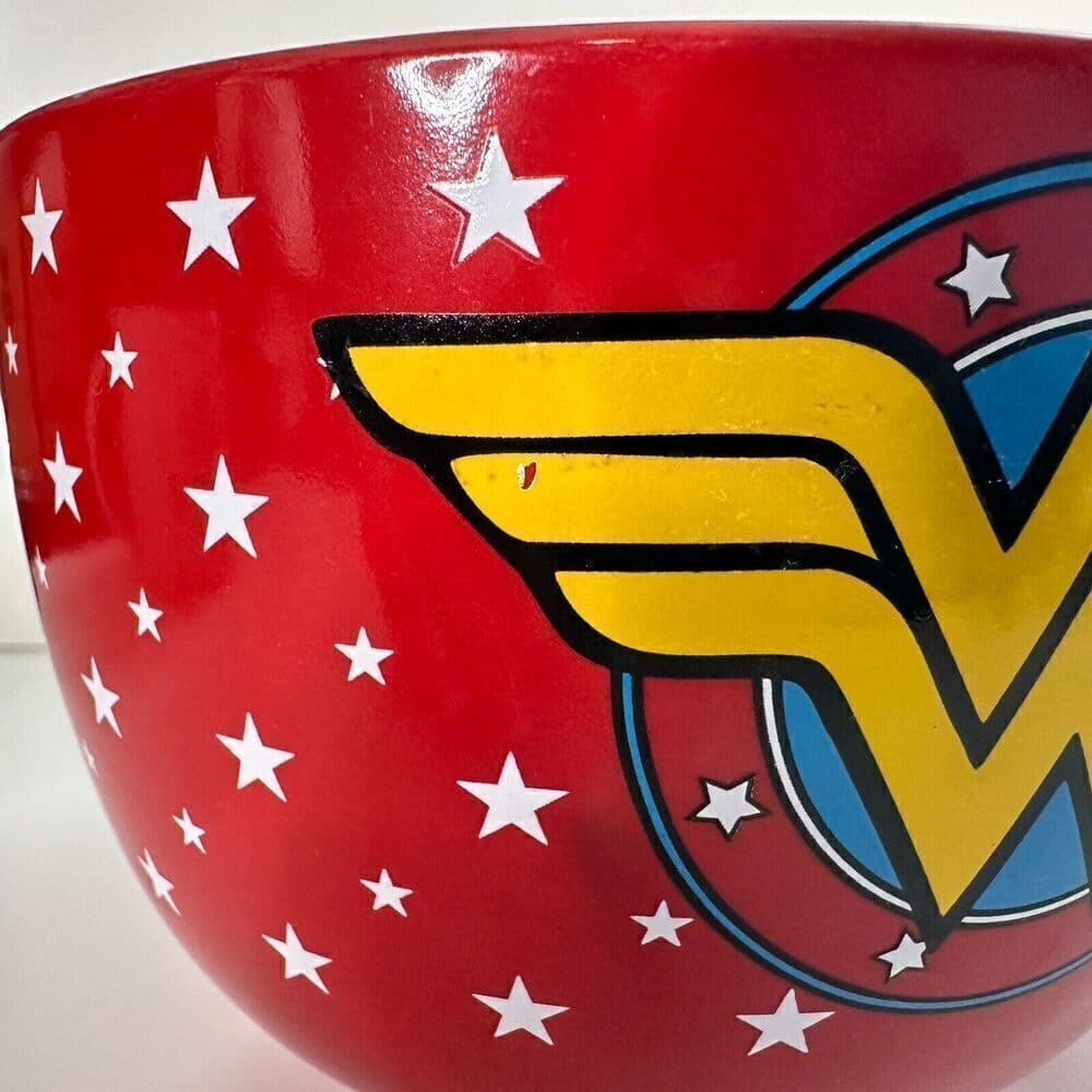 DC Comics Wonder Woman 24 Oz Ceramic Coffee Tea Mug Soup Bowl Large Collectible - Thumbnail 4