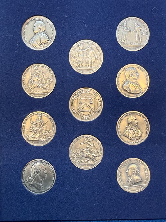 America's First Medals United States Mint Set 11 Coins Set - Thumbnail 2