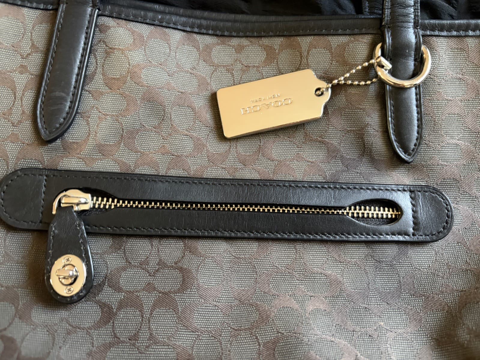 Auth COACH #79579 Signature Taylor Tote, Black & Gray Jaquard with Leather Trim - Thumbnail 9