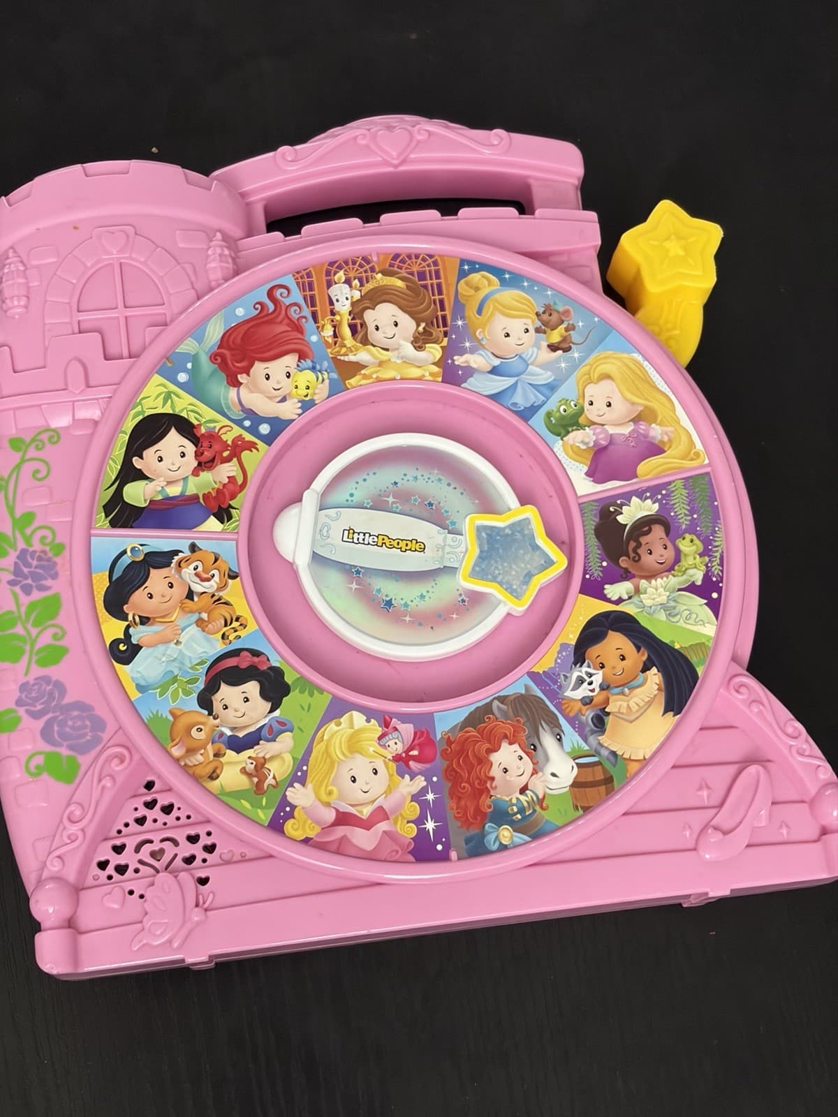 Fisher-Price Little People Disney Princess Electronic Spinning Wheel - Thumbnail 2