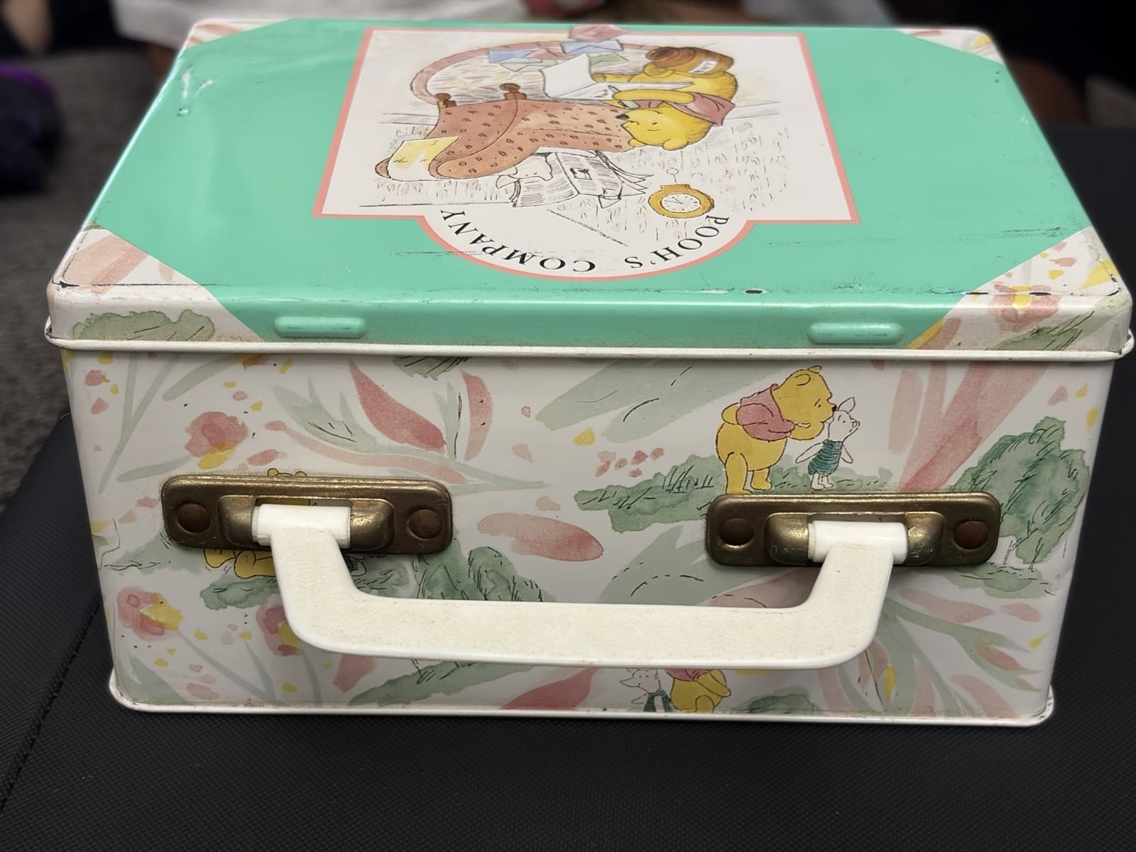 Grumbridge Disney Winnie the Pooh Metal Tin Lunchbox with Handle - Thumbnail 4