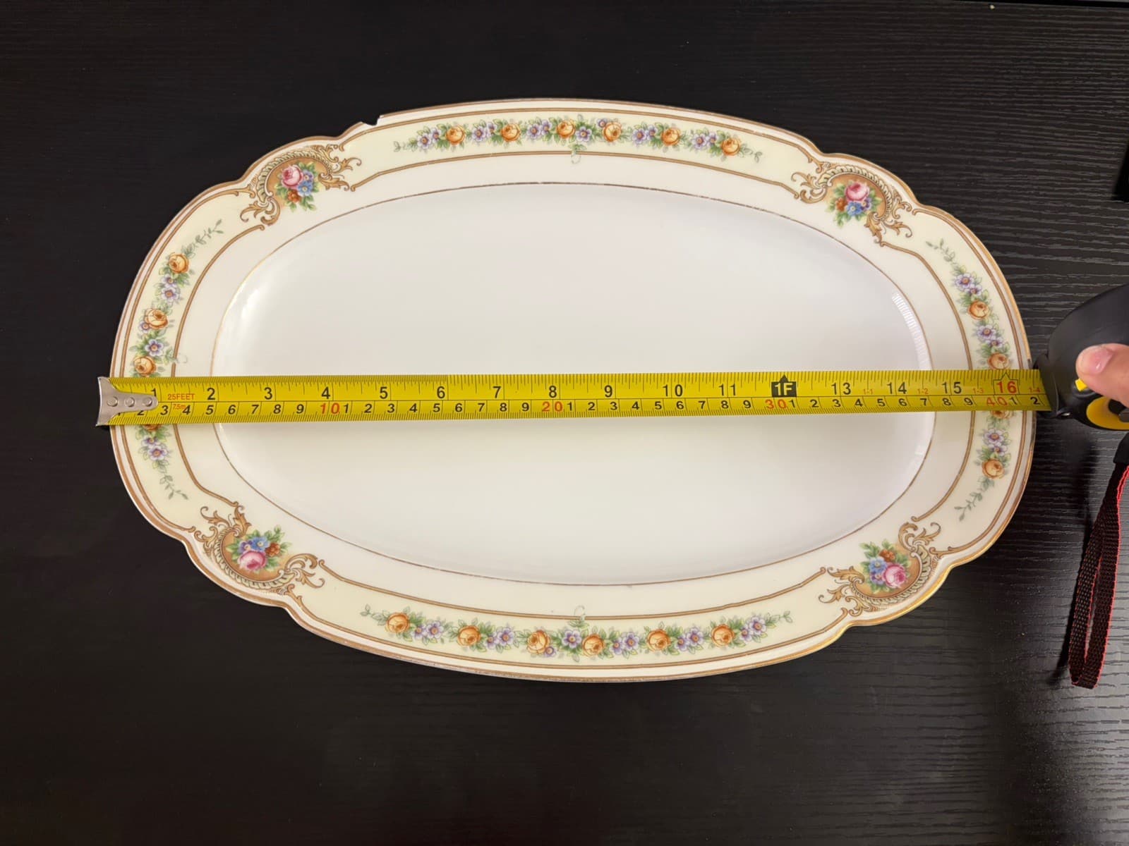 Black Knight BLK108 16" oval serving platter (small chip) see photos - Thumbnail 7