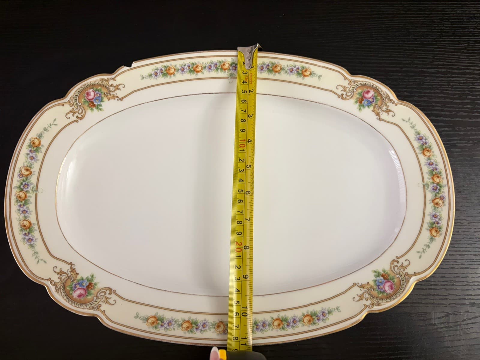 Black Knight BLK108 16" oval serving platter (small chip) see photos - Thumbnail 8