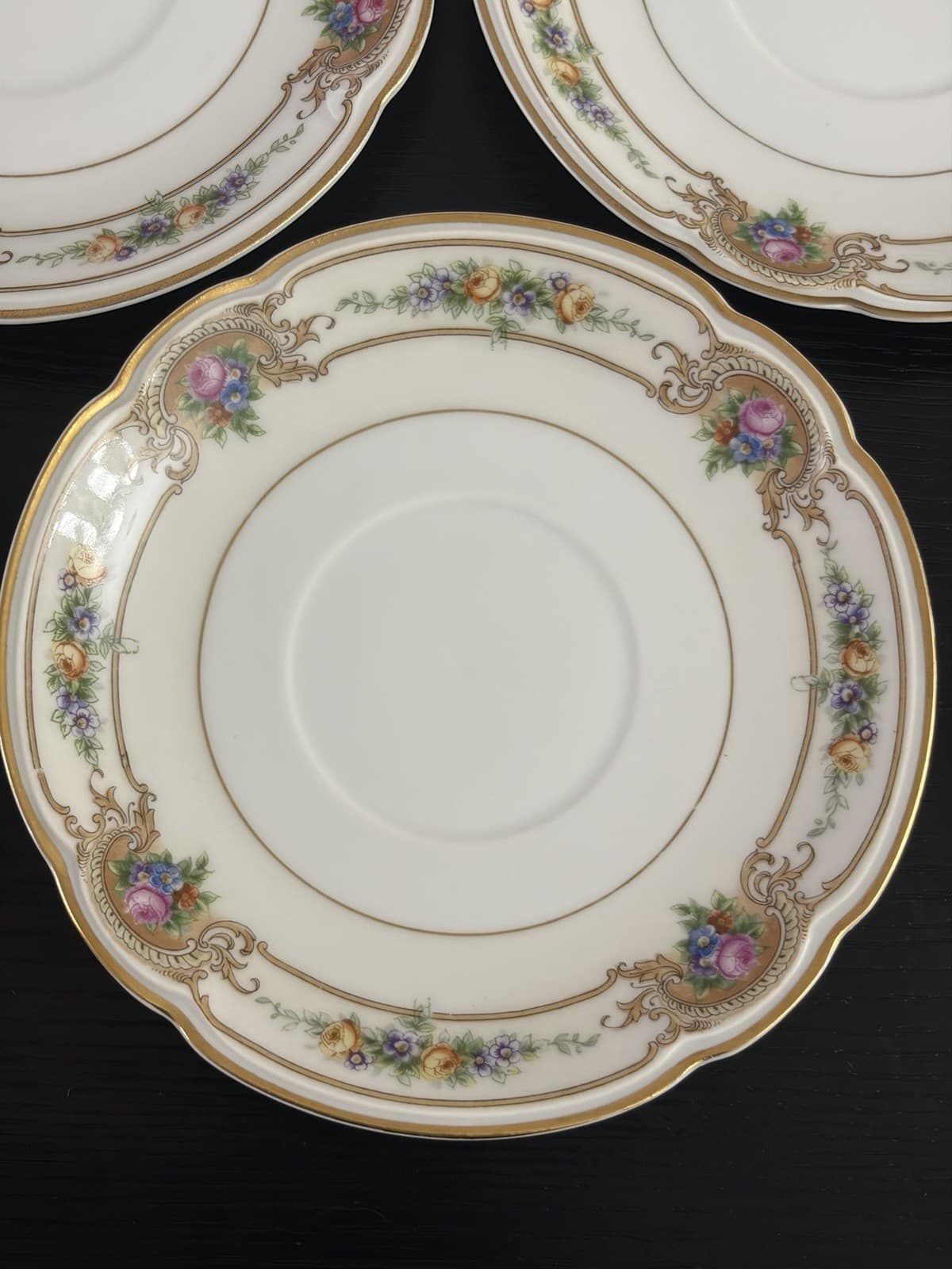 Hutschenreuther The Ascot footed Soup bowl and 3 saucer plates - Thumbnail 7