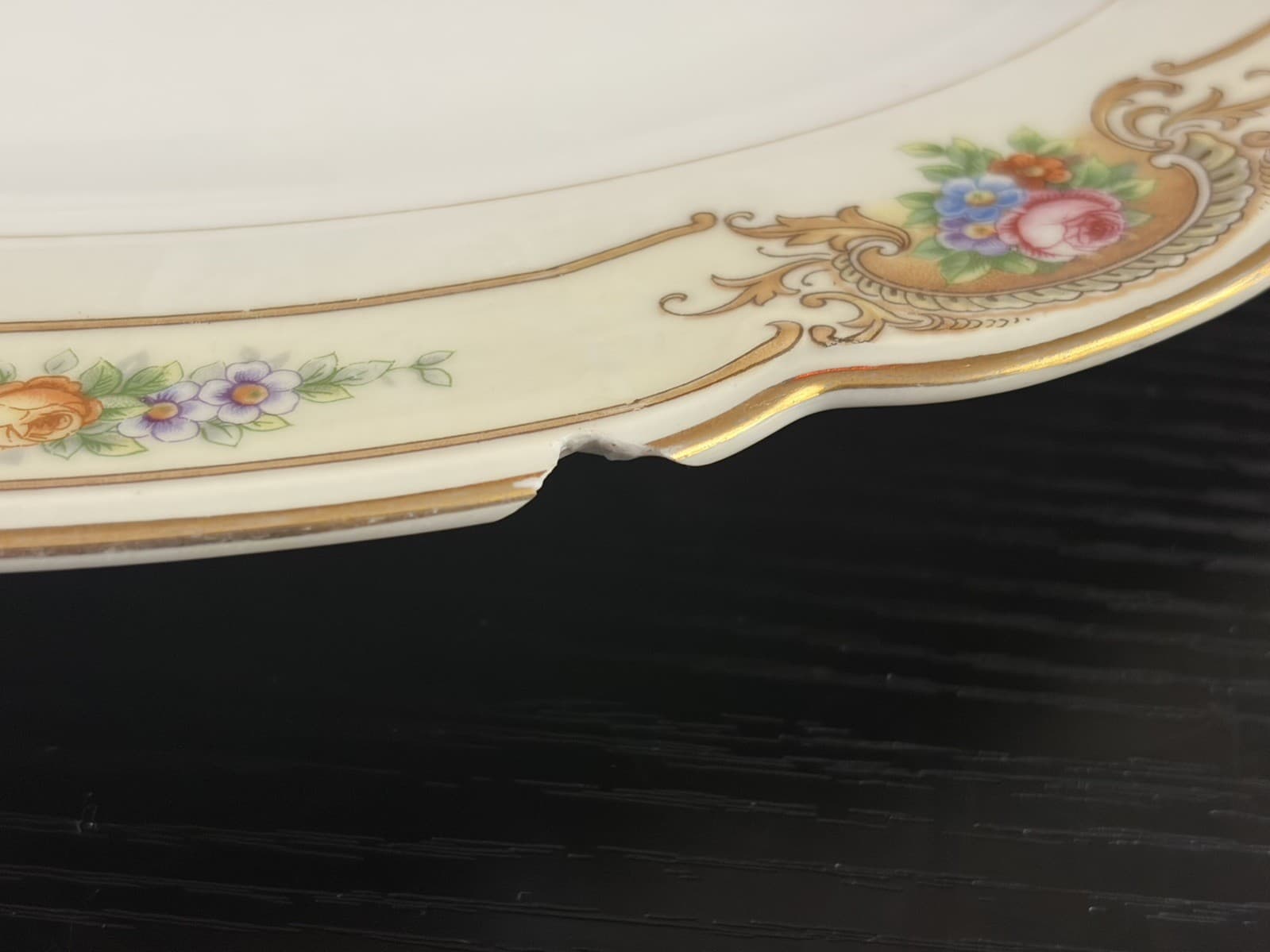 Black Knight BLK108 16" oval serving platter (small chip) see photos - Thumbnail 4