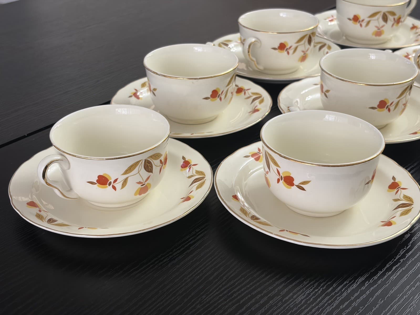 Set of 8 Vintage Hall Jewel Tea Autumn Leaf Cups & Saucers Mary Dunbar - Thumbnail 2
