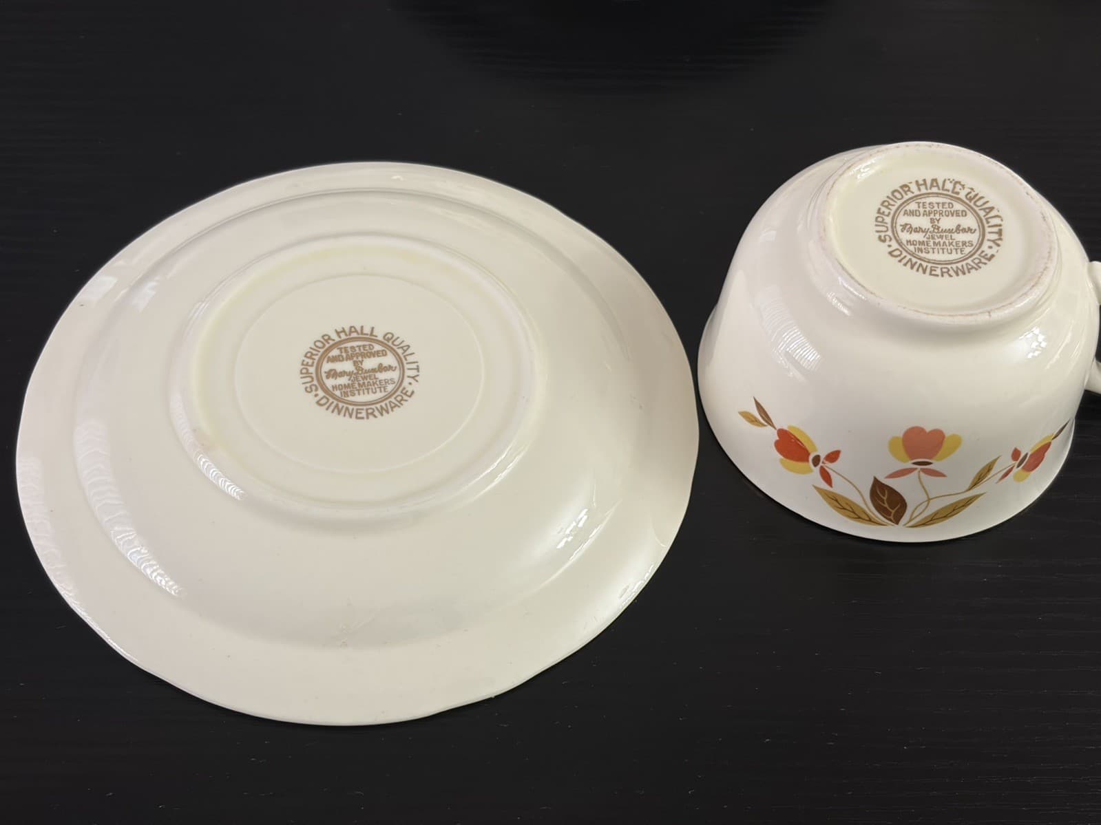 Set of 8 Vintage Hall Jewel Tea Autumn Leaf Cups & Saucers Mary Dunbar - Thumbnail 6