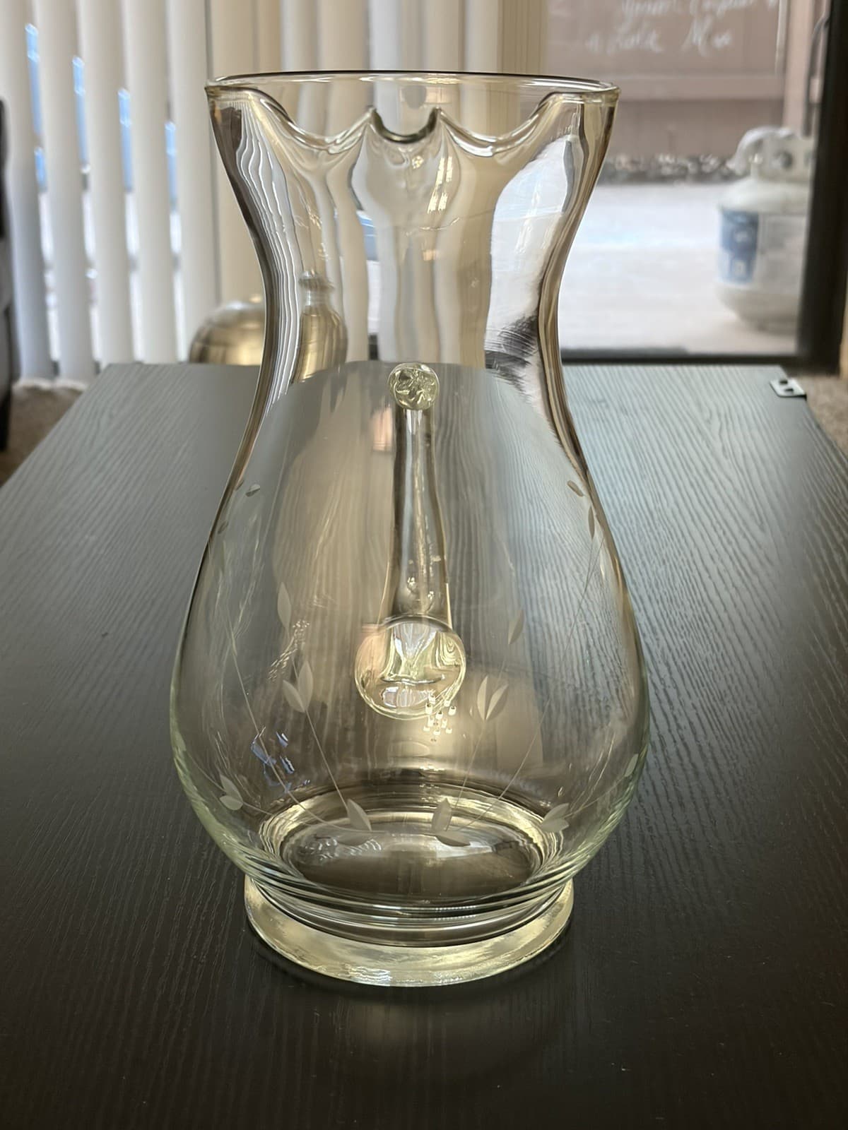 Vintage Princess House Heritage Etch Glass Pitcher 72oz 10" Tall Floral Crystal - Thumbnail 7