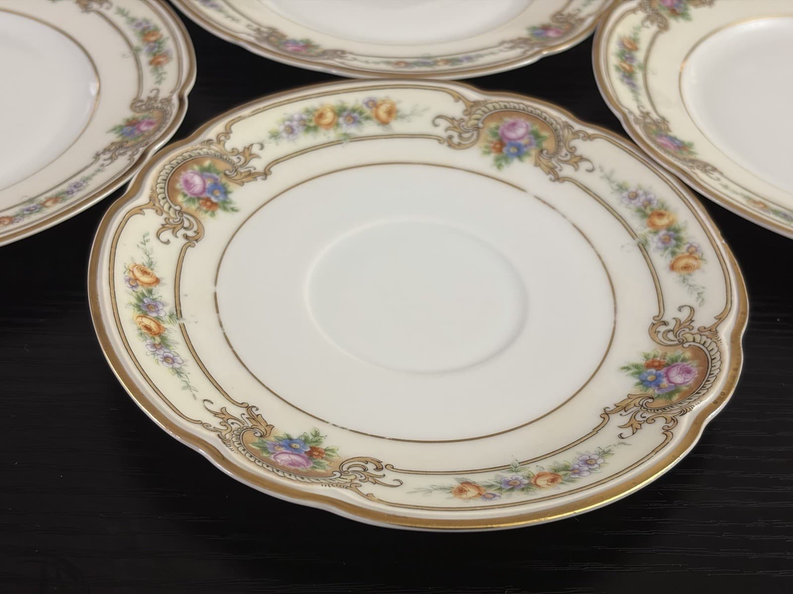 4 pieces Hutschenreuther Black Knight Floral Gold Rim Porcelain Saucer 6 in - Thumbnail 4