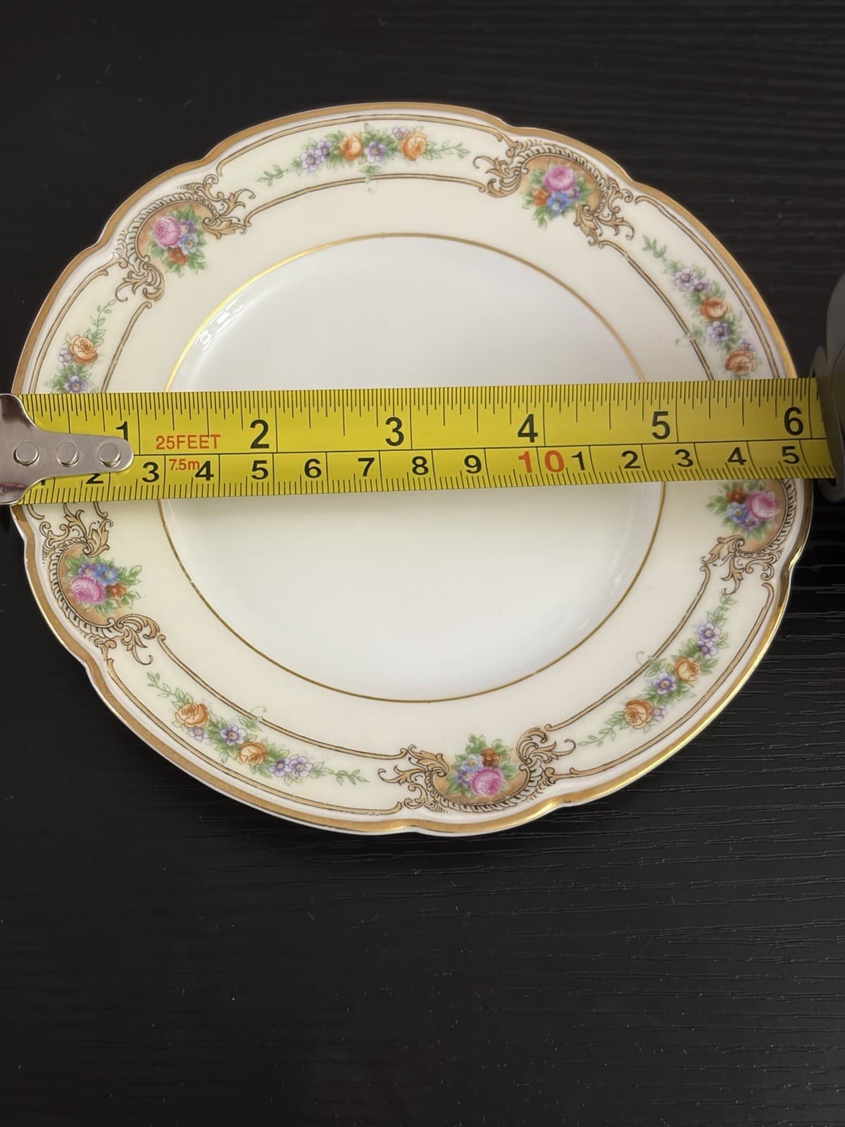 4 pieces Hutschenreuther Black Knight Floral Gold Rim Porcelain Saucer 6 in - Thumbnail 3
