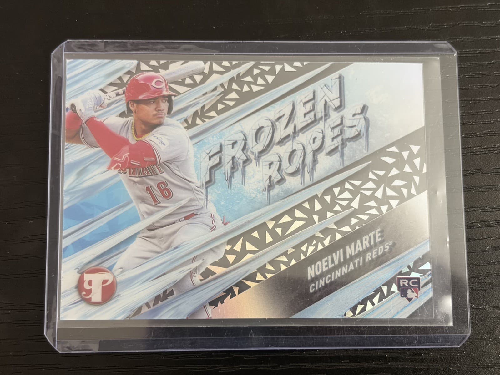 2024 Topps Pristine Noelvi Marte Frozen Ropes FR-17 RC Rookie Reds - Thumbnail 3
