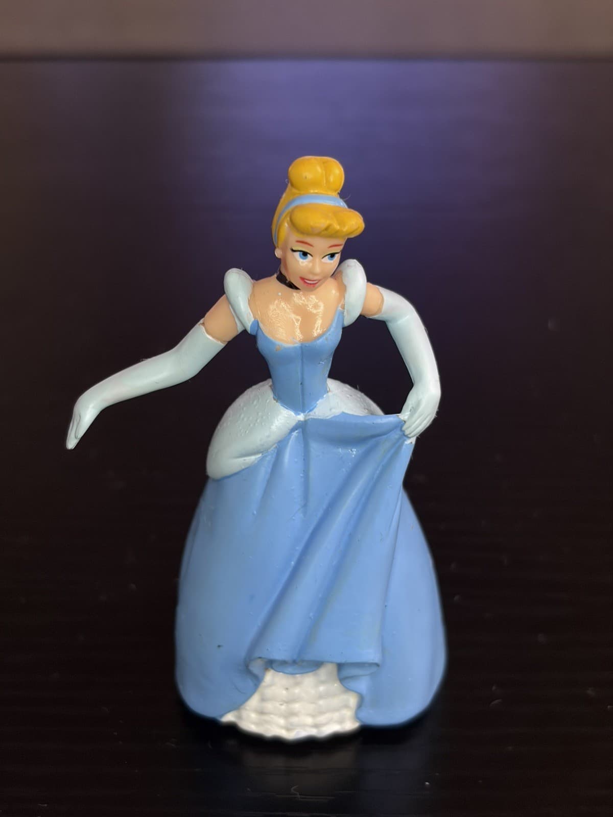 Disney Princess CINDERELLA 3.5 inch Cake Topper - Thumbnail 3