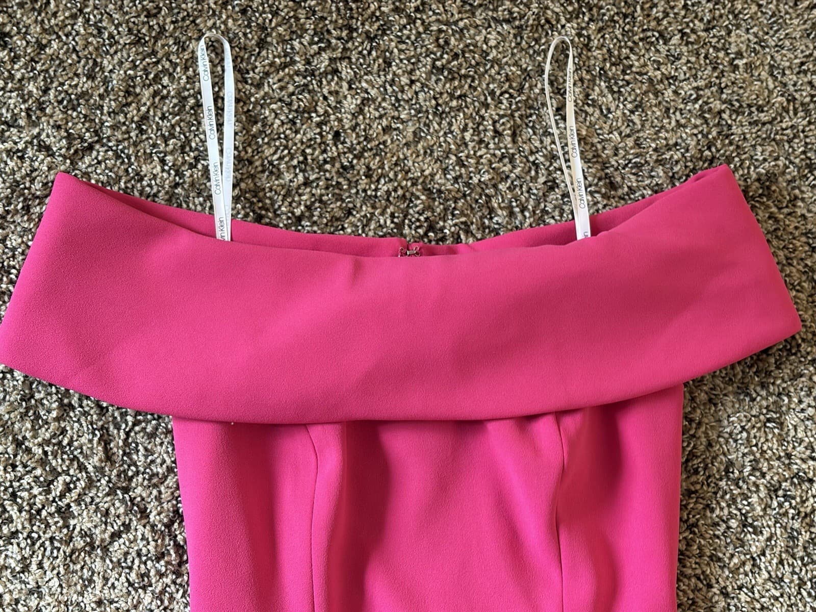 Calvin Klein Pink Off-Shoulder Sheath Dress Sleeveless Knee Length Size 2 - Thumbnail 3