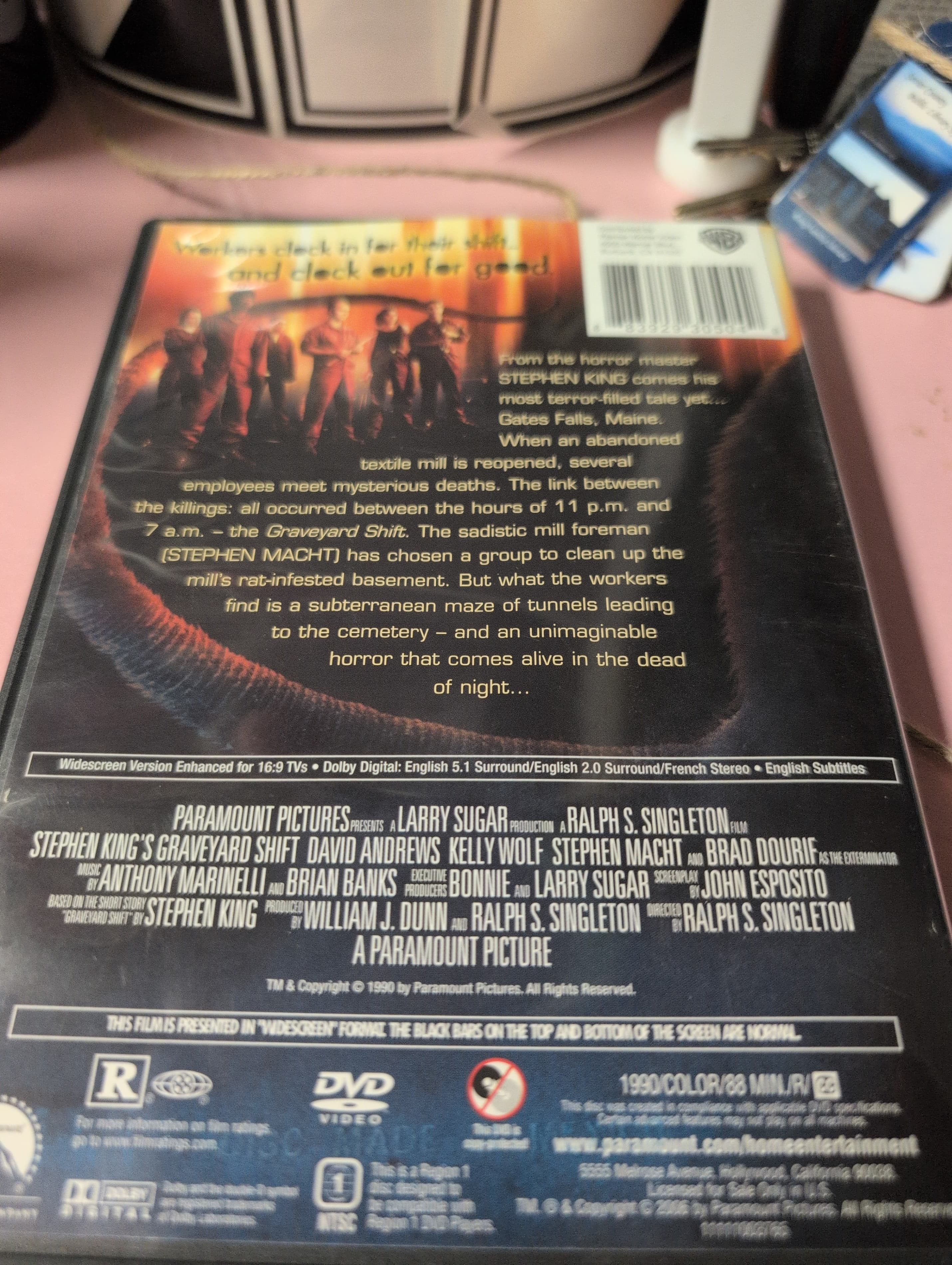 Stephen King's Graveyard Shift DVD - Thumbnail 7