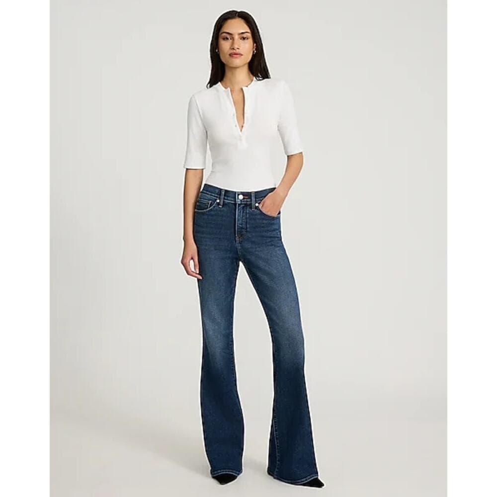 EXPRESS - Womens High Waisted Dark Wash Hyper Sculpt '70s Flare Jeans - 6R - Thumbnail 4