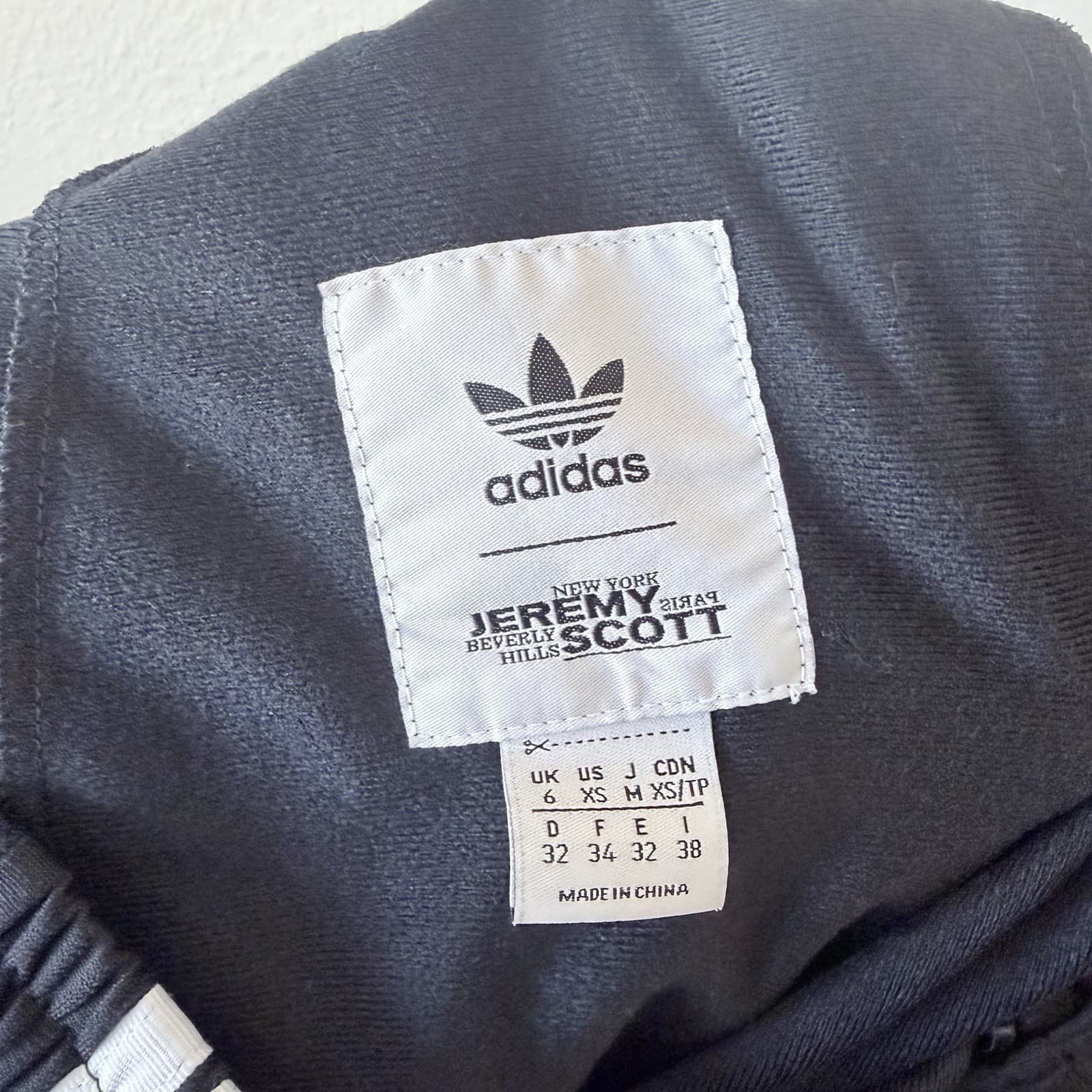 Adidas x Jeremy Scott Adibreak Track Pants Women's XS 26" Cartoon Patch Firebird - Thumbnail 6
